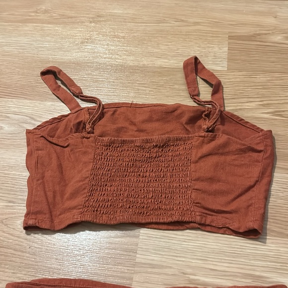 Garage Rust Crop And Skort 2 Piece Set - Picture 3 of 7